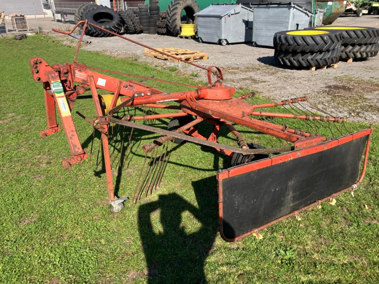 Fella TS 325 - Сеноворошилка: фото 1 Fella TS 325 - Сеноворошилка: фото 1