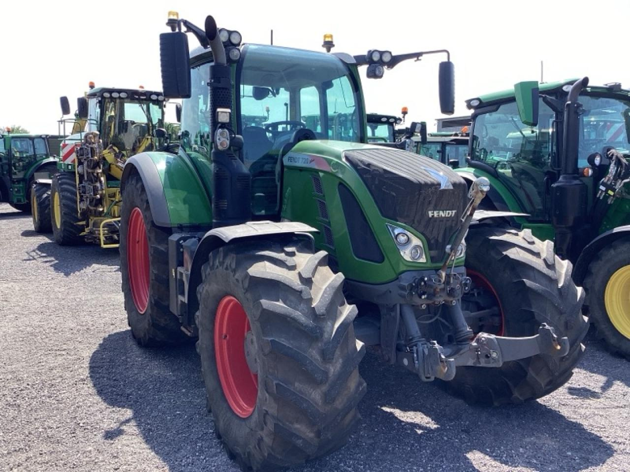 Fendt 720 Vario Profi Plus - Трактор: фото 2 Fendt 720 Vario Profi Plus - Трактор: фото 2