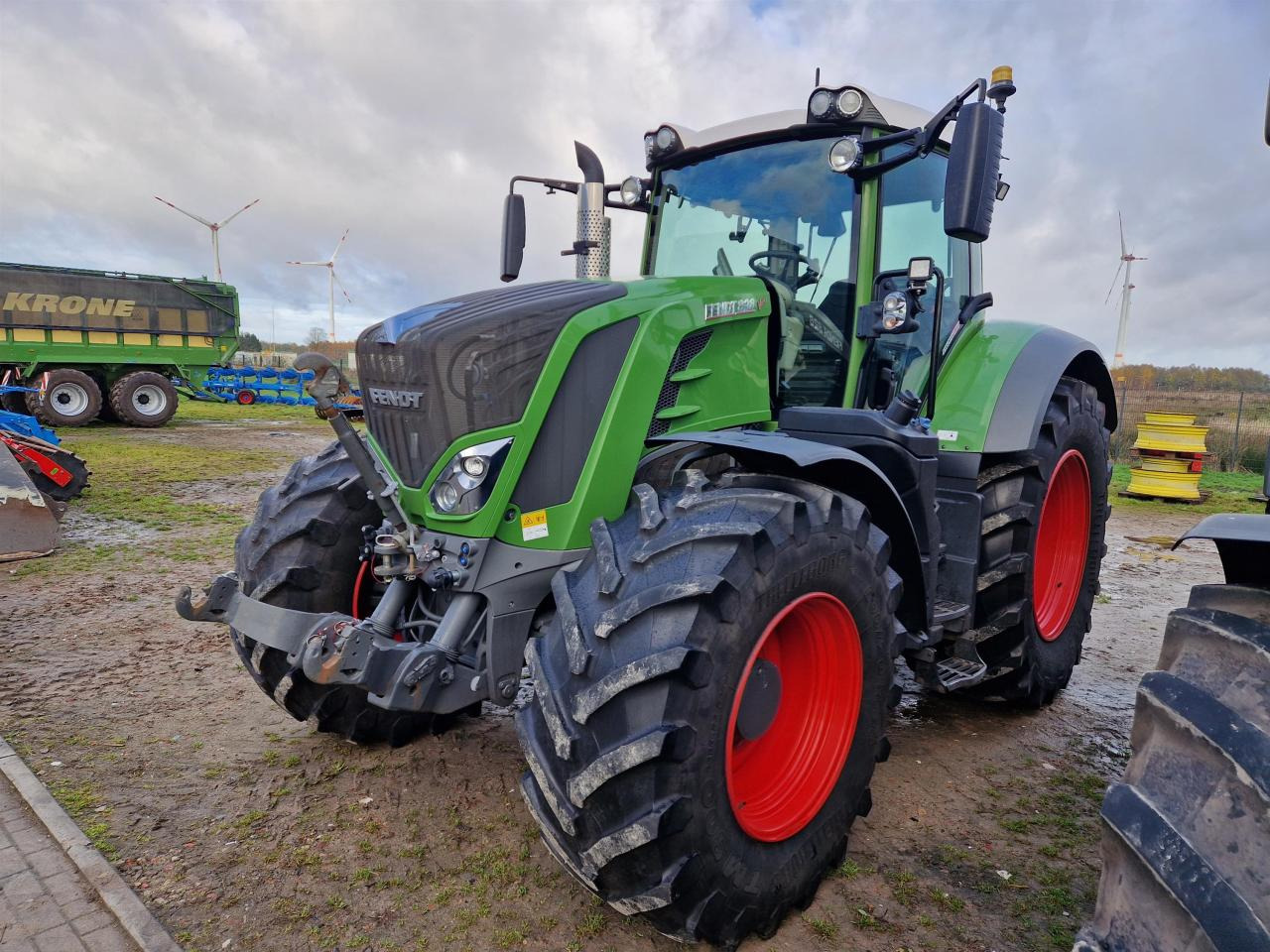 Fendt 828 Vario S4 Profi Plus - Трактор: фото 2 Fendt 828 Vario S4 Profi Plus - Трактор: фото 2