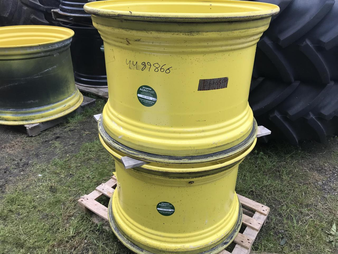 John Deere 23x34 - Шина для Сельскохозяйственной техники: фото 1 John Deere 23x34 - Шина для Сельскохозяйственной техники: фото 1