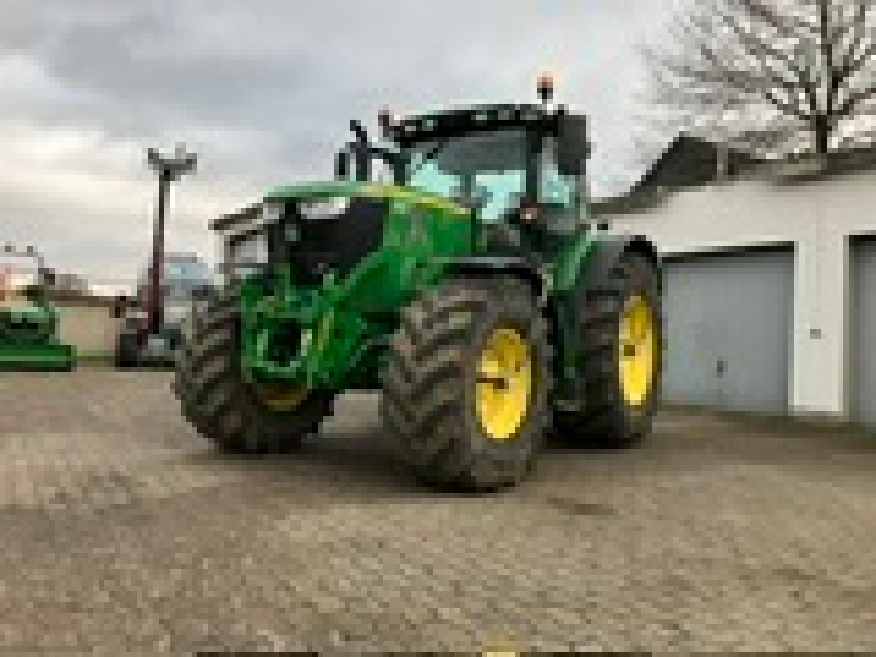 John Deere 6215R - Трактор: фото 1 John Deere 6215R - Трактор: фото 1