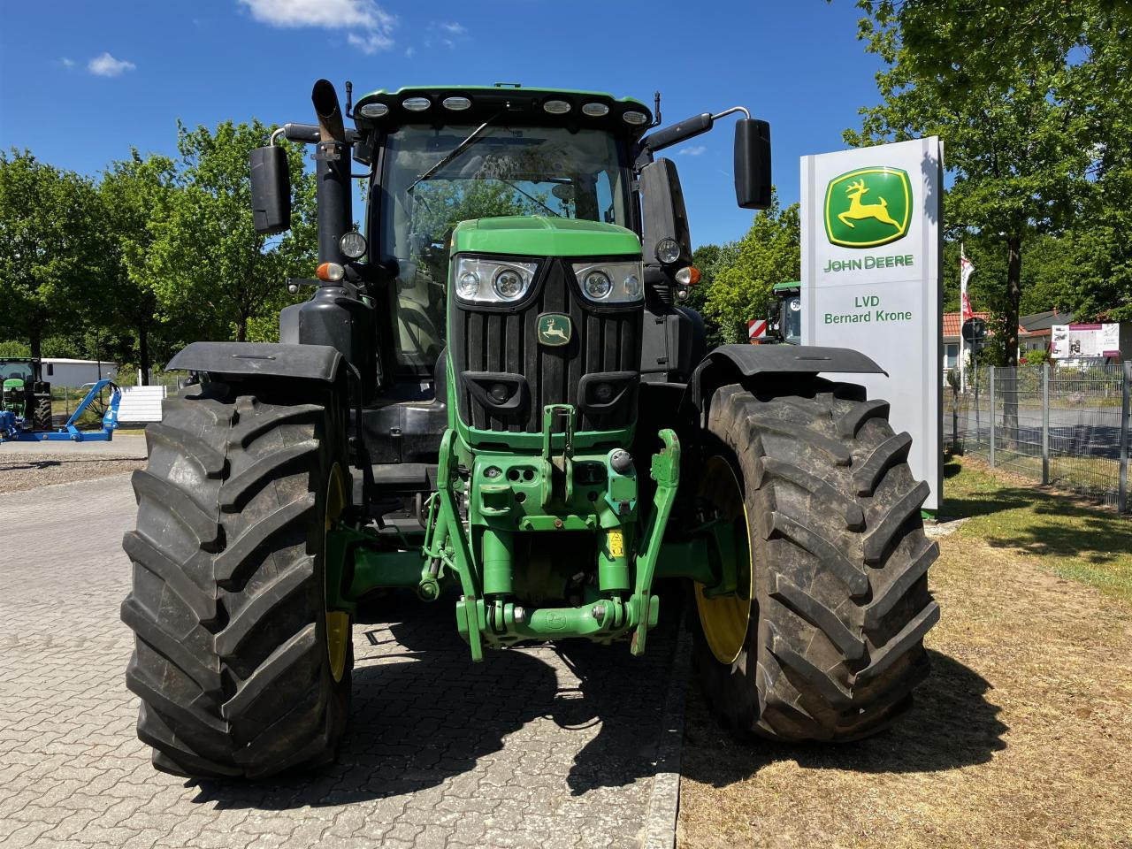 John Deere 6230R - Трактор: фото 3 John Deere 6230R - Трактор: фото 3