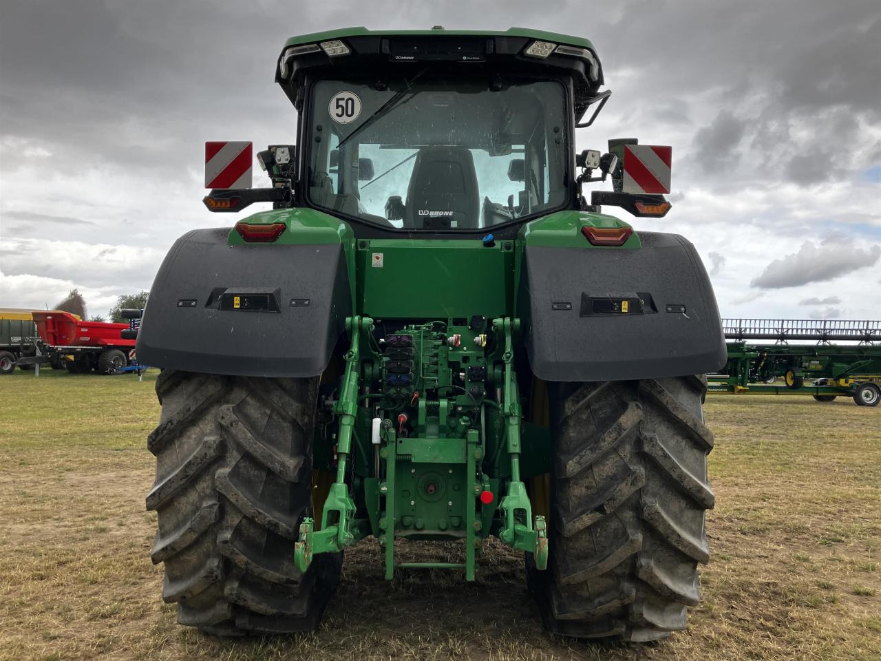 John Deere 7R 310 - Трактор: фото 5 John Deere 7R 310 - Трактор: фото 5