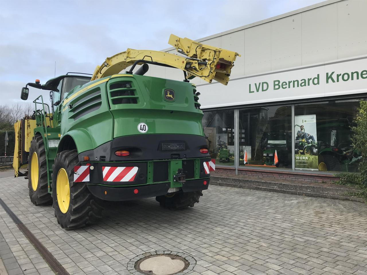 John Deere 8600 - Кормоуборочный комбайн: фото 4 John Deere 8600 - Кормоуборочный комбайн: фото 4