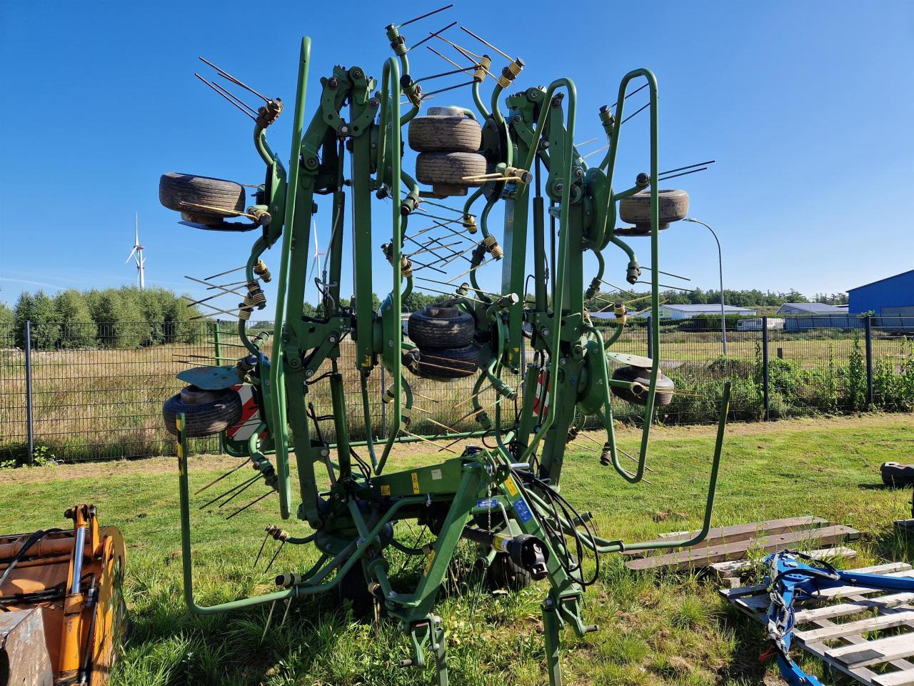 Krone KW 11.22 - Сеноворошилка: фото 1 Krone KW 11.22 - Сеноворошилка: фото 1