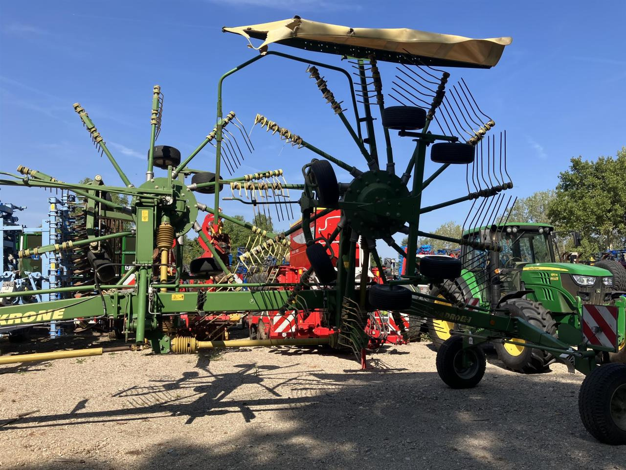 Krone Swadro 807 - Сеноворошилка: фото 1 Krone Swadro 807 - Сеноворошилка: фото 1