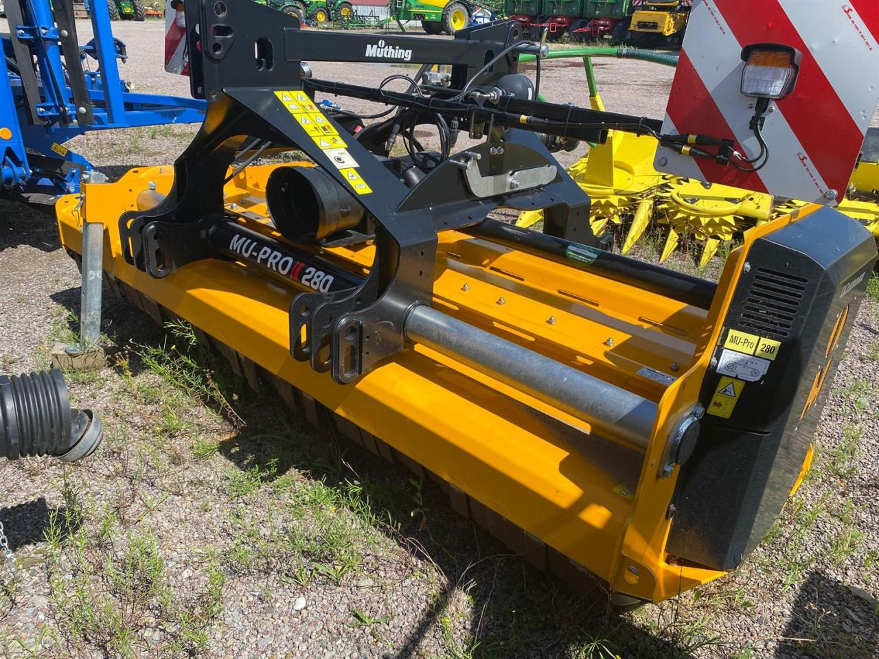 Müthing MU-PRO/F 860 Vario - Косилка-измельчитель: фото 3 Müthing MU-PRO/F 860 Vario - Косилка-измельчитель: фото 3