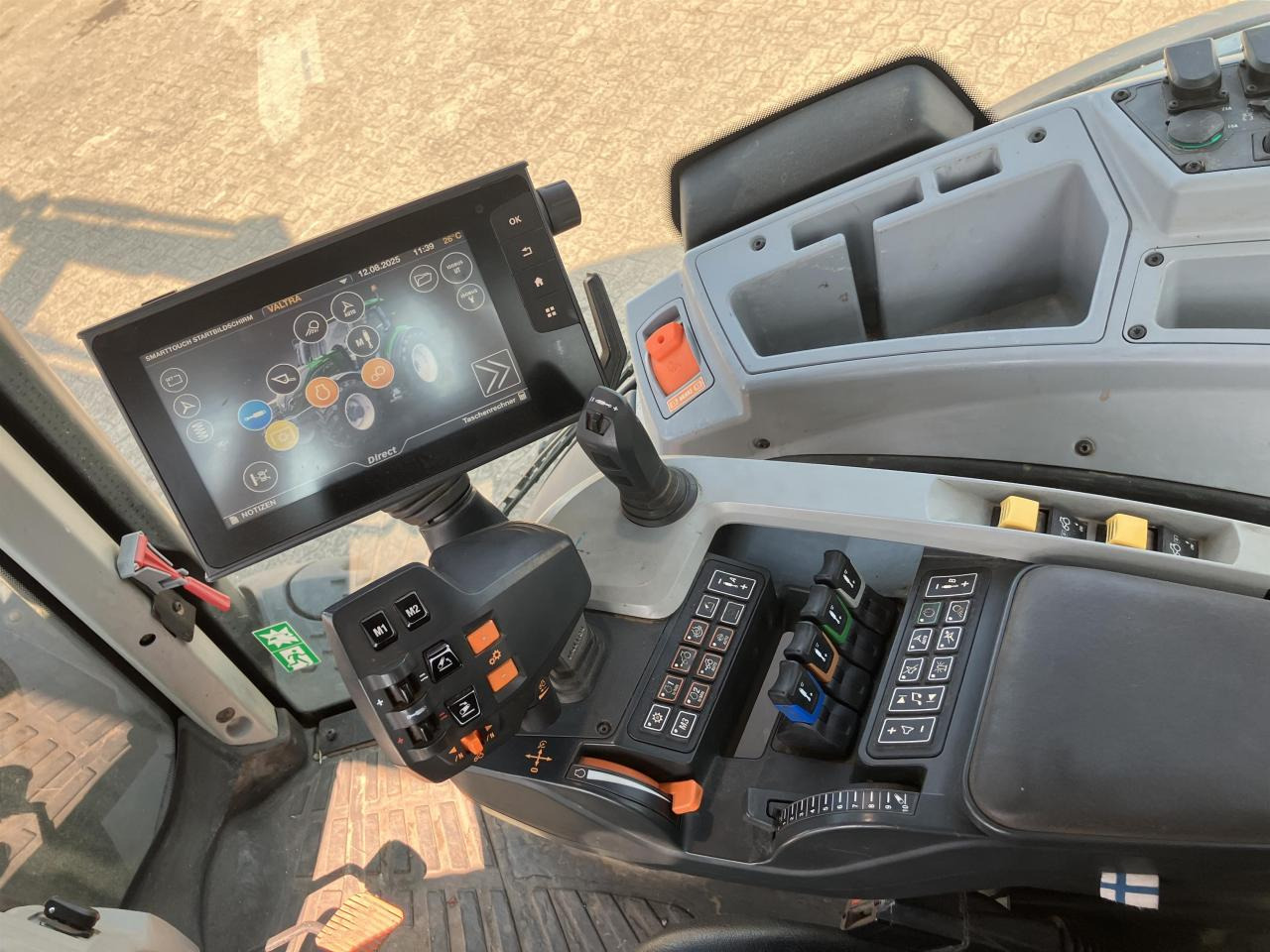 Valtra T 174 Direct - Трактор: фото 5 Valtra T 174 Direct - Трактор: фото 5