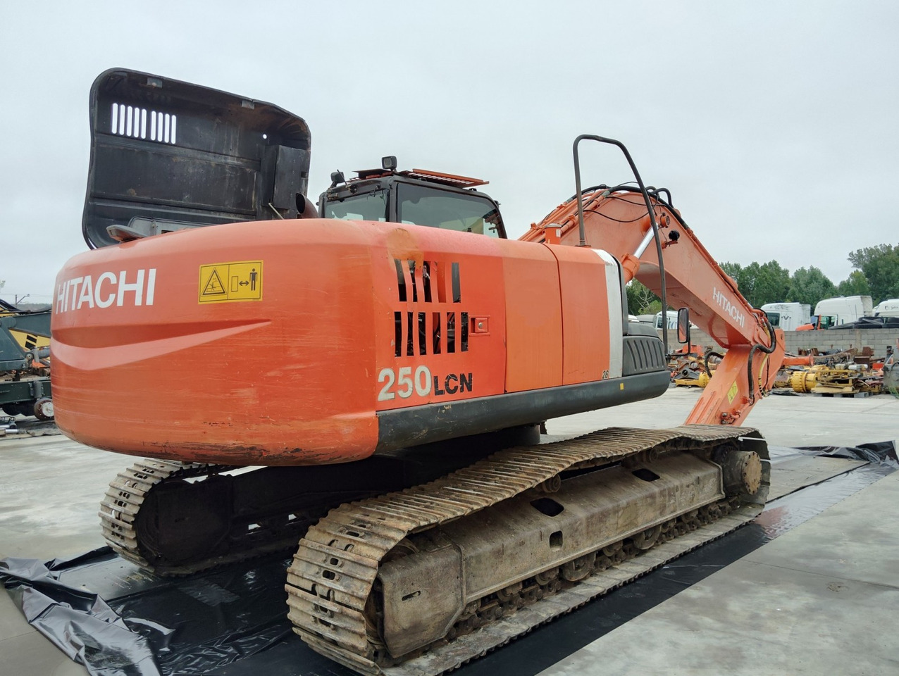 EXCAVADORA HITACHI ZX250LCN-3 - Гусеничный экскаватор: фото 2 EXCAVADORA HITACHI ZX250LCN-3 - Гусеничный экскаватор: фото 2