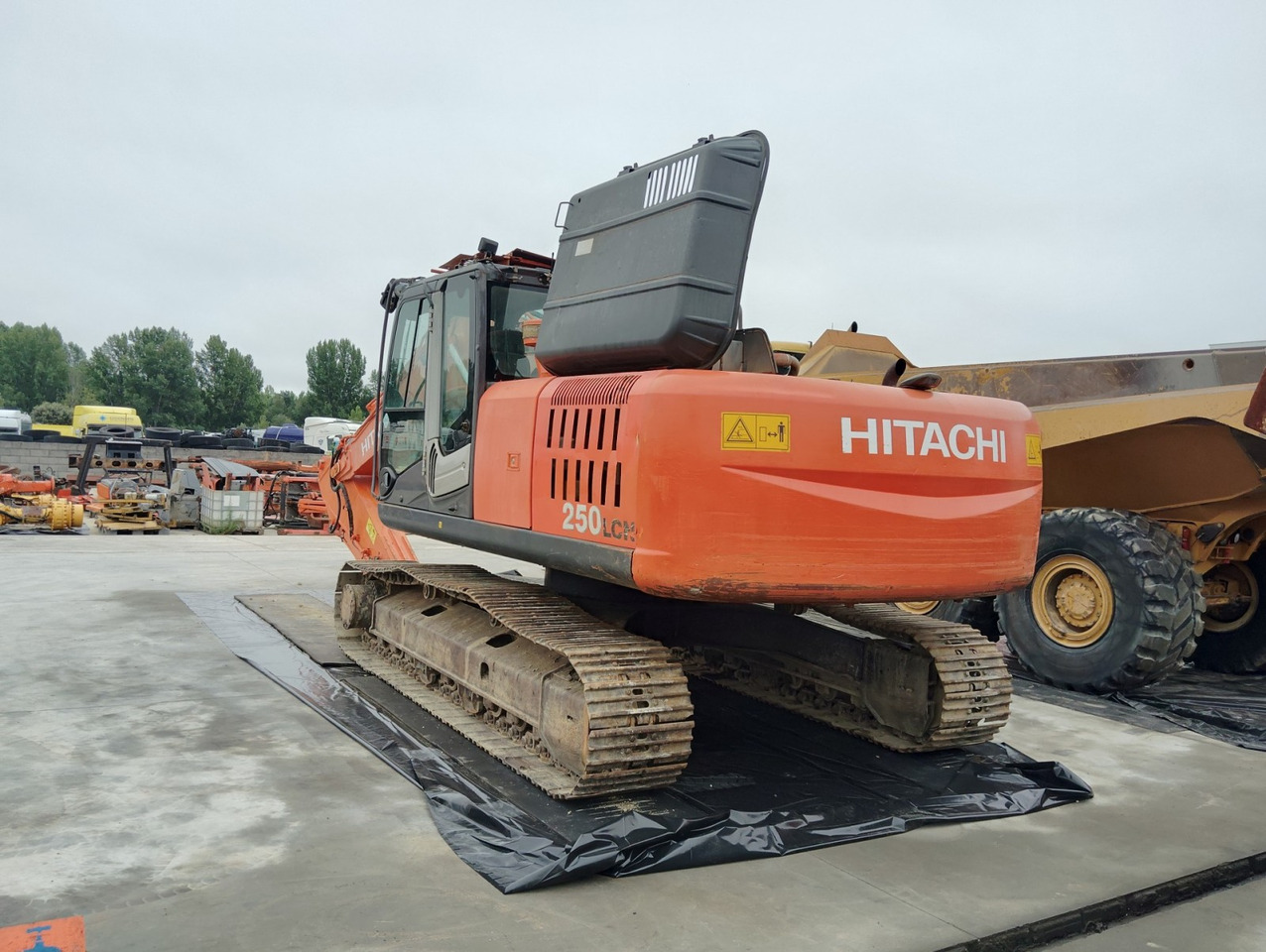 EXCAVADORA HITACHI ZX250LCN-3 - Гусеничный экскаватор: фото 3 EXCAVADORA HITACHI ZX250LCN-3 - Гусеничный экскаватор: фото 3