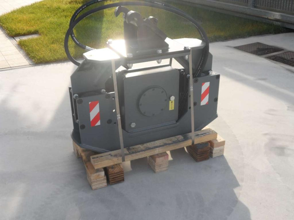 CM Crusher PV 20.40 Vibrating Plate - Виброплита, Навесное оборудование: фото 2 CM Crusher PV 20.40 Vibrating Plate - Виброплита, Навесное оборудование: фото 2