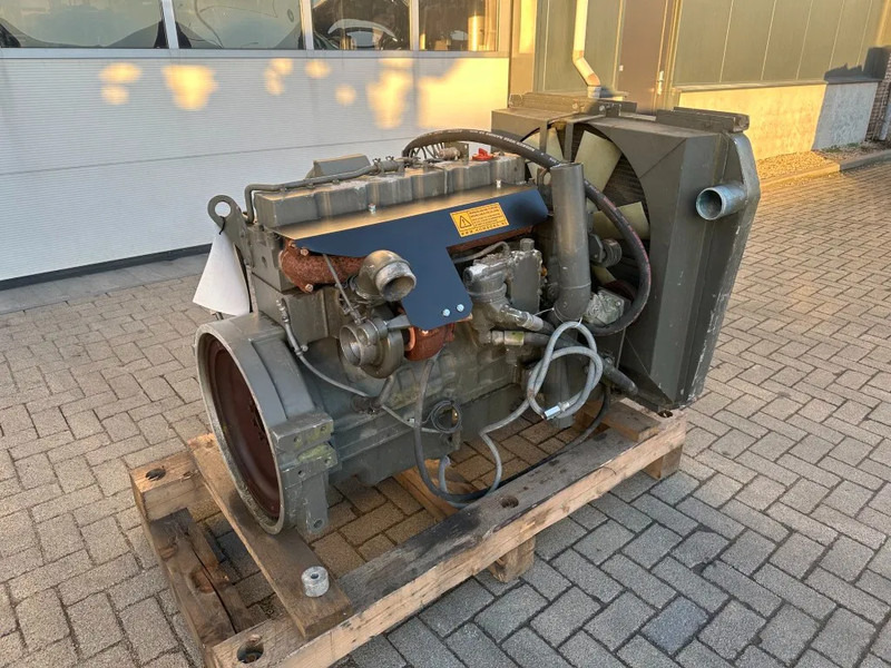Cummins C300-20 Diesel Engine 300 PK / HP 6 cylinder Diesel motor - Двигатель для Погрузочно-разгрузочной техники: фото 2 Cummins C300-20 Diesel Engine 300 PK / HP 6 cylinder Diesel motor - Двигатель для Погрузочно-разгрузочной техники: фото 2
