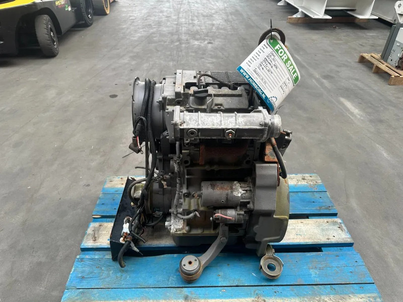 Deutz F2L 1011 Diesel Motor 20.5 kW 28 PK 2 cylinder diesel Engine - Двигатель для Погрузочно-разгрузочной техники: фото 1 Deutz F2L 1011 Diesel Motor 20.5 kW 28 PK 2 cylinder diesel Engine - Двигатель для Погрузочно-разгрузочной техники: фото 1