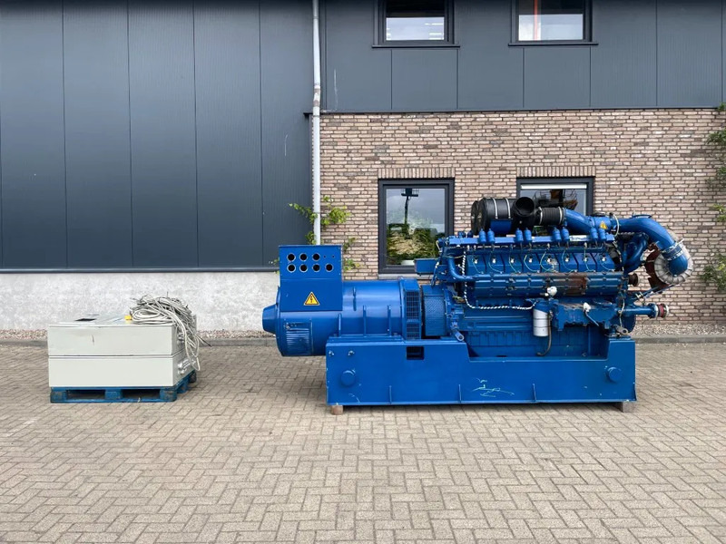 Deutz Gasset 800 / 1110 kVA Stamford generatorset - Электрогенератор: фото 4 Deutz Gasset 800 / 1110 kVA Stamford generatorset - Электрогенератор: фото 4
