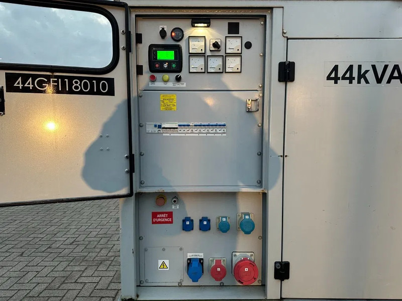 Europower EPUS44TDE Kubota Leroy Somer 44 kVA Supersilent Rental generatorset - Электрогенератор: фото 4 Europower EPUS44TDE Kubota Leroy Somer 44 kVA Supersilent Rental generatorset - Электрогенератор: фото 4