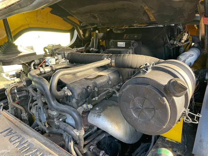 Газовый погрузчик Hyundai 30L-7A 3 ton Triplex Sideshift Positioner LPG Heftruck: фото 17 Газовый погрузчик Hyundai 30L-7A 3 ton Triplex Sideshift Positioner LPG Heftruck: фото 17