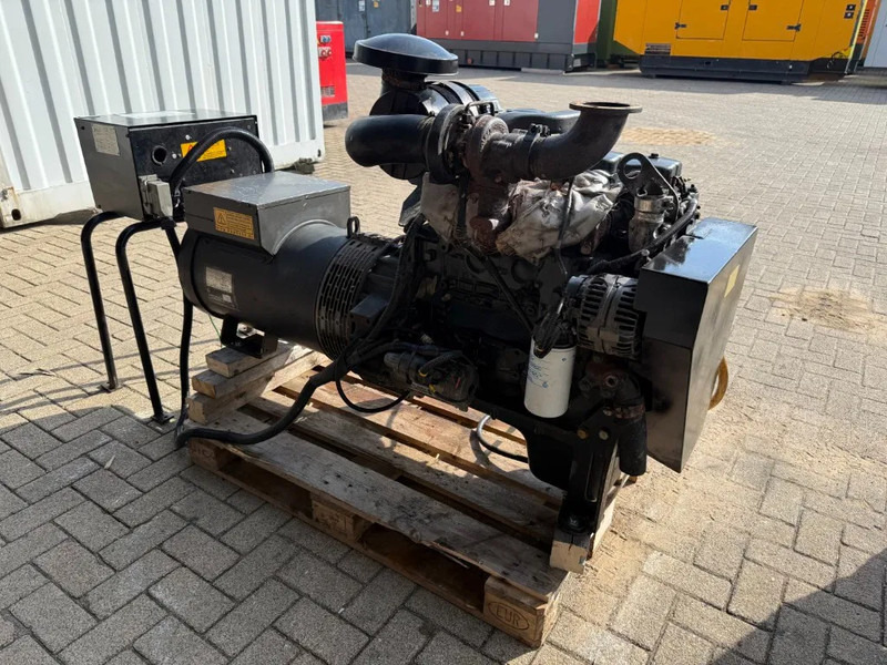 Iveco FPT Himoinsa Mecc Alte Spa 75 kVA generatorset - Электрогенератор: фото 5 Iveco FPT Himoinsa Mecc Alte Spa 75 kVA generatorset - Электрогенератор: фото 5