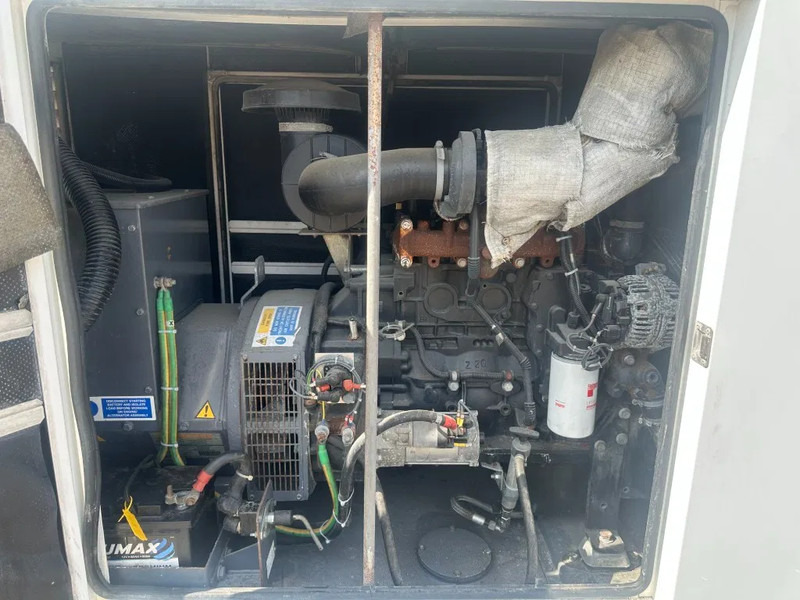 Iveco FPT NEF45 SM1A.A004 Stamford 60 kVA Silent Rental generatorset - Электрогенератор: фото 3 Iveco FPT NEF45 SM1A.A004 Stamford 60 kVA Silent Rental generatorset - Электрогенератор: фото 3