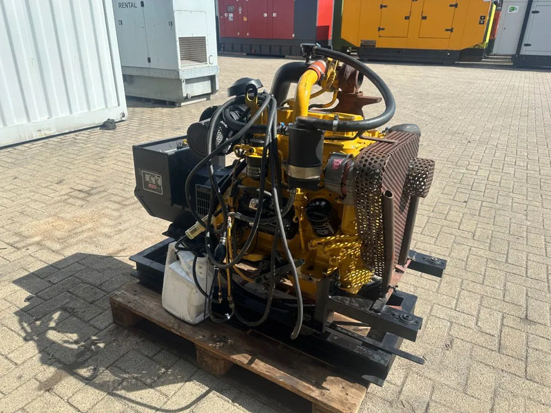 John Deere 3029 Stamford 30 kVA generatorset - Электрогенератор: фото 4 John Deere 3029 Stamford 30 kVA generatorset - Электрогенератор: фото 4