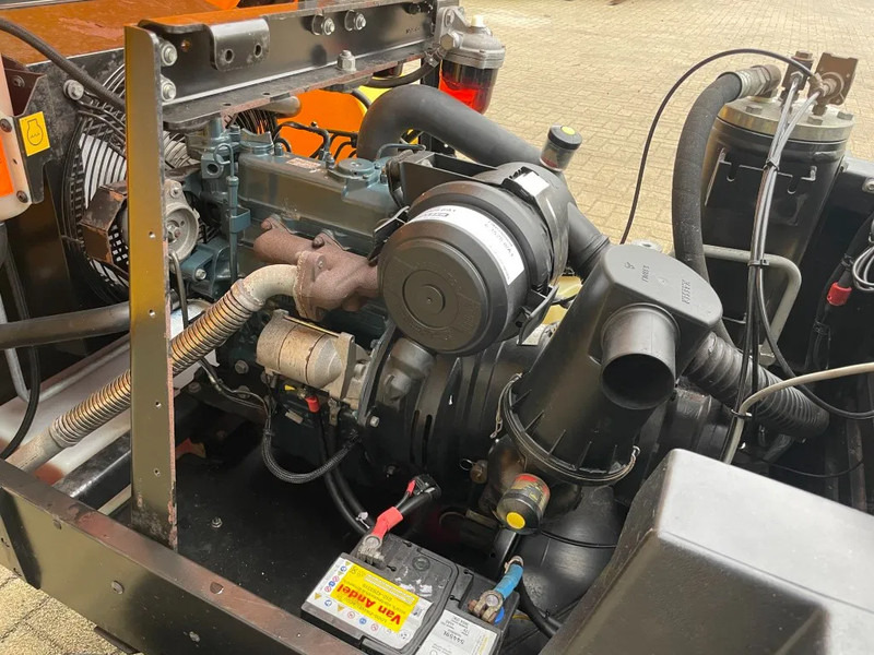 Воздушный компрессор Kaeser M27 Kubota 2,7 m3 / min 7 Bar 18 kW Mobiele Silent Diesel Compressor: фото 7