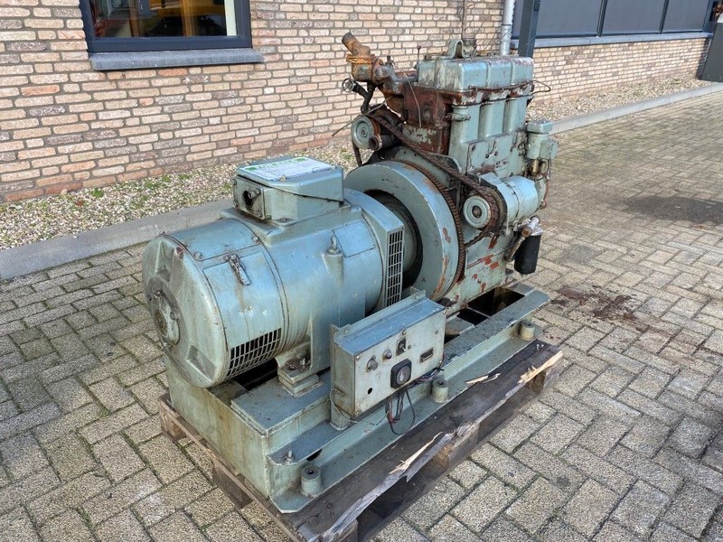 Lister HRW3A Stamford 25 kVA generatorset - Электрогенератор: фото 2 Lister HRW3A Stamford 25 kVA generatorset - Электрогенератор: фото 2