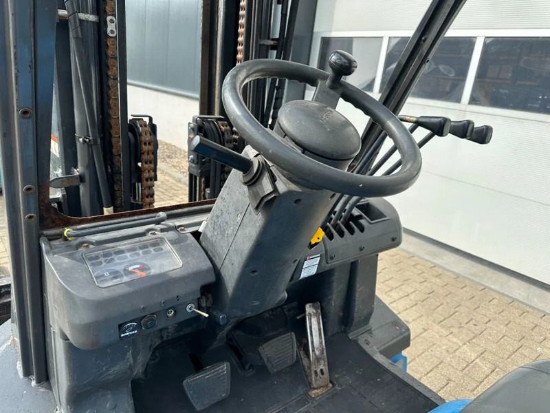 Газовый погрузчик Nissan UGD02A30P0 3 ton Triplex Freelift LPG Heftruck: фото 7