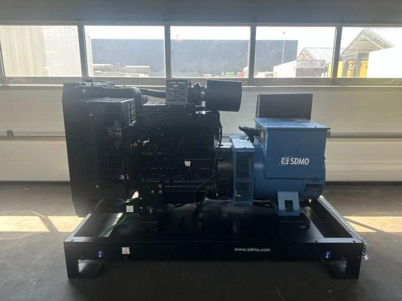 SDMO JS100K John Deere Leroy Somer 100 kVA generatorset - Электрогенератор: фото 3 SDMO JS100K John Deere Leroy Somer 100 kVA generatorset - Электрогенератор: фото 3