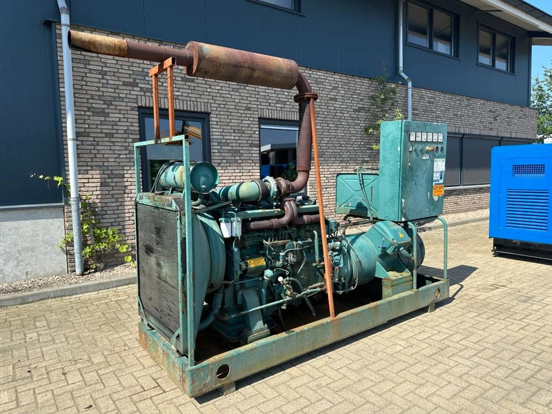 Volvo TD 120 AG 220 kVA generatorset ex Emergency met ATS 376 hours - Электрогенератор: фото 5 Volvo TD 120 AG 220 kVA generatorset ex Emergency met ATS 376 hours - Электрогенератор: фото 5