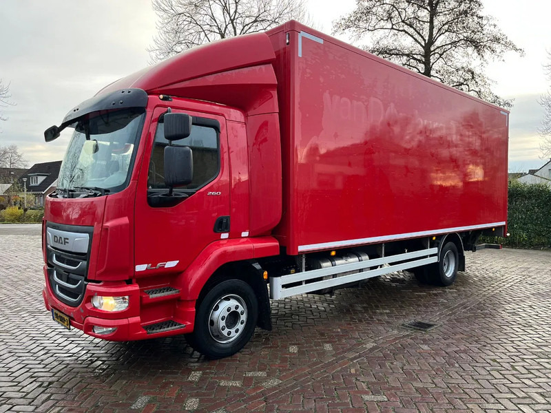 DAF LF 260 Fa - Грузовик с закрытым кузовом: фото 1 DAF LF 260 Fa - Грузовик с закрытым кузовом: фото 1