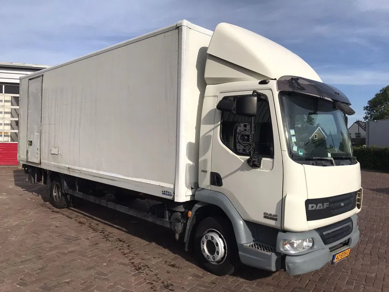 DAF LF 45 12.220 EURO 5 EEV - Грузовик с закрытым кузовом: фото 3 DAF LF 45 12.220 EURO 5 EEV - Грузовик с закрытым кузовом: фото 3