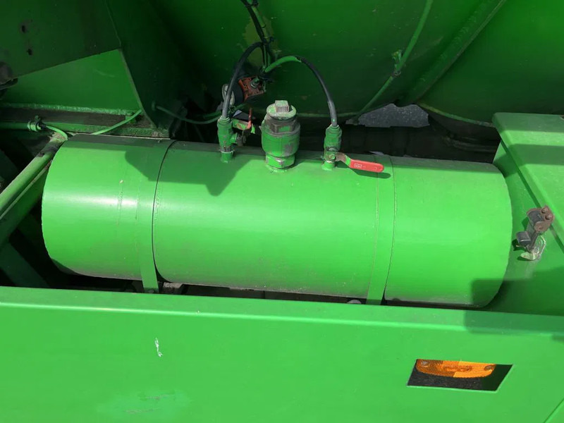 Полуприцеп-цистерна WELGRO 90 WSL 2 ASSEN 24 M3: фото 17 Полуприцеп-цистерна WELGRO 90 WSL 2 ASSEN 24 M3: фото 17