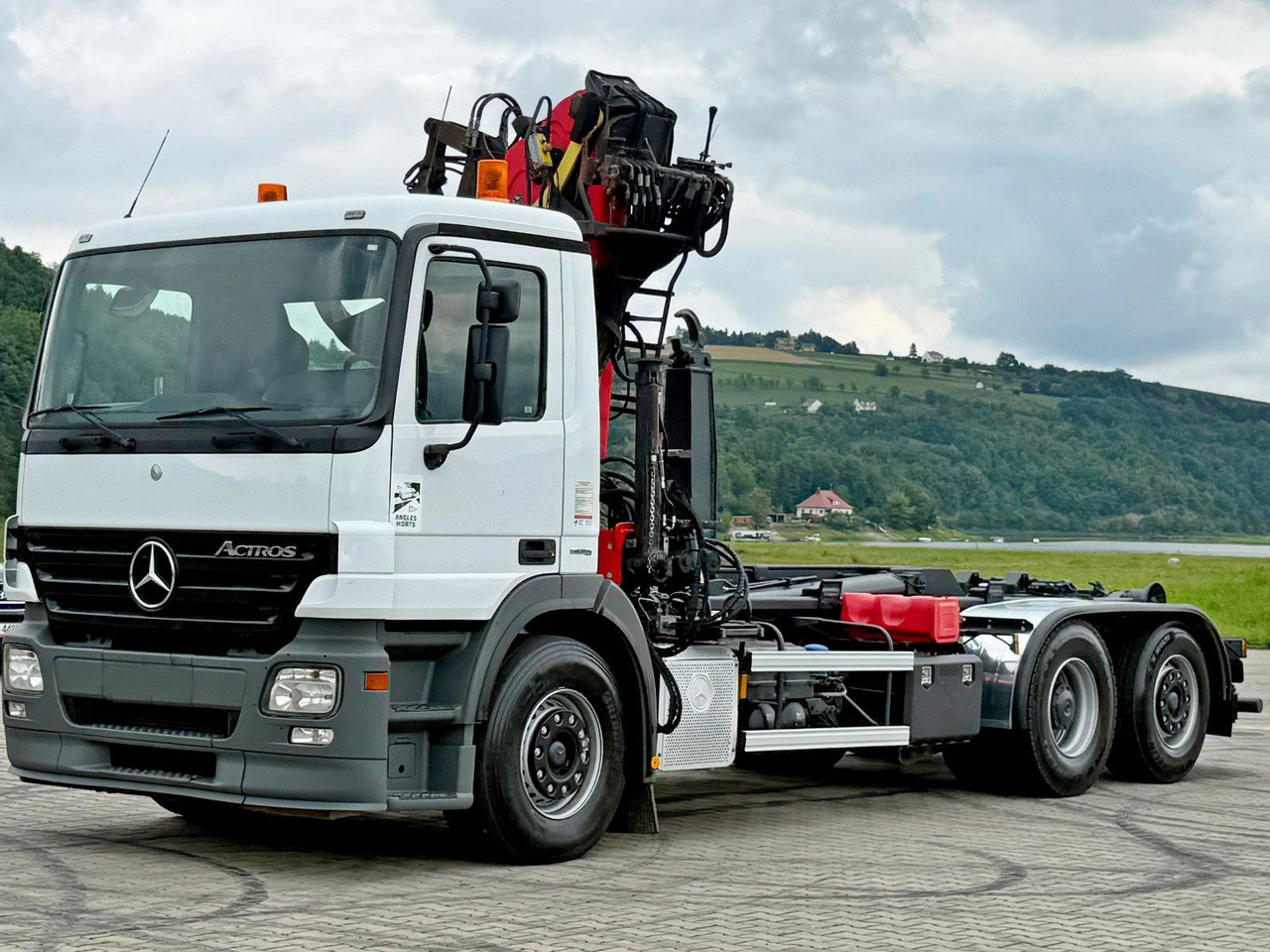 Mercedes-Benz ACTROS 2541 * ABROLLKIPPER * EPSILON E140Z81*TOP - Крюковой мультилифт, Автоманипулятор: фото 4 Mercedes-Benz ACTROS 2541 * ABROLLKIPPER * EPSILON E140Z81*TOP - Крюковой мультилифт, Автоманипулятор: фото 4