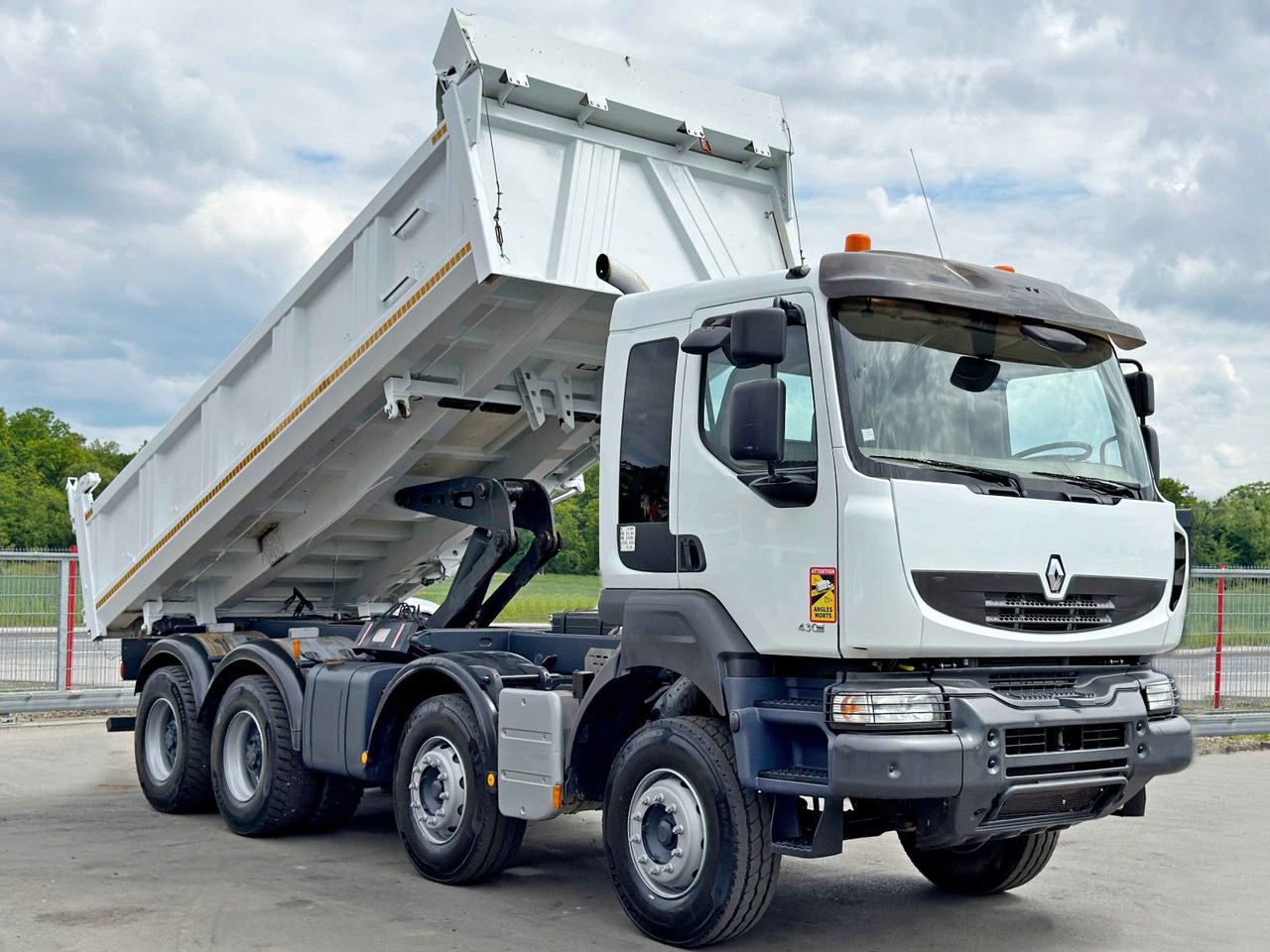 Renault KERAX 430 DXI * KIPPER 6,00 m / 8x4 * TOP - Самосвал, Автоманипулятор: фото 3 Renault KERAX 430 DXI * KIPPER 6,00 m / 8x4 * TOP - Самосвал, Автоманипулятор: фото 3