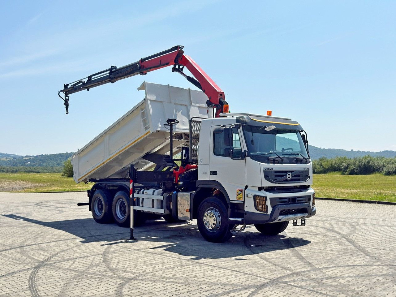 Volvo FMX 410 Kipper 4,70m *PK 14002-EH B/FUNK *6x4 - Автоманипулятор: фото 2 Volvo FMX 410 Kipper 4,70m *PK 14002-EH B/FUNK *6x4 - Автоманипулятор: фото 2