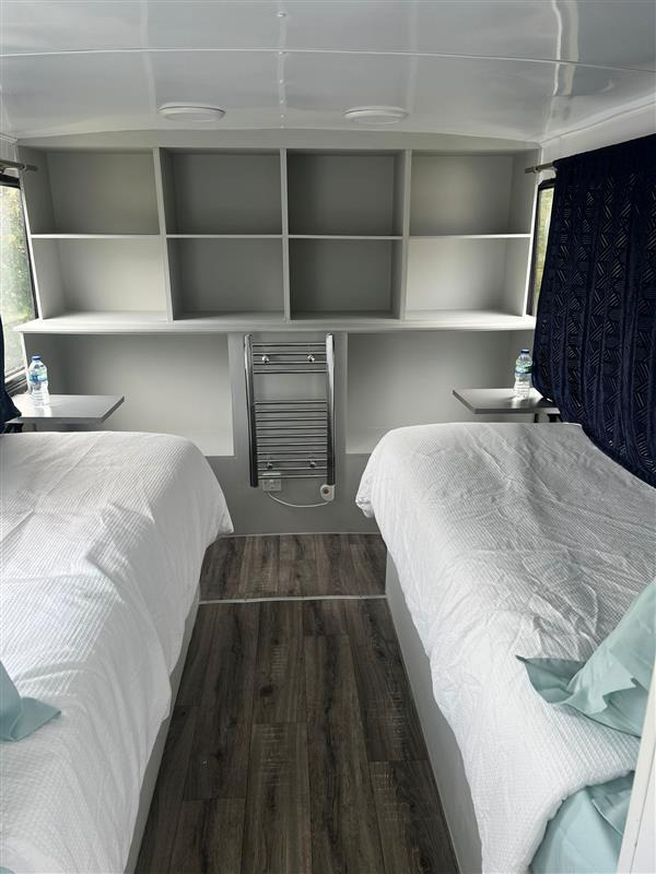 Reduced to £30,000, 2001 Double decker accommodation bus, fully equipped, MOT tested, currently in Hayes, Middlesex. - Двухэтажный автобус: фото 3 Reduced to £30,000, 2001 Double decker accommodation bus, fully equipped, MOT tested, currently in Hayes, Middlesex. - Двухэтажный автобус: фото 3