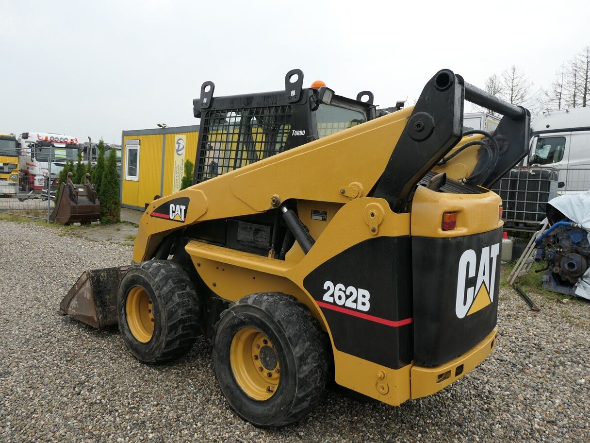 Caterpillar 262 B - Мини-погрузчик с бортовым поворотом: фото 4 Caterpillar 262 B - Мини-погрузчик с бортовым поворотом: фото 4