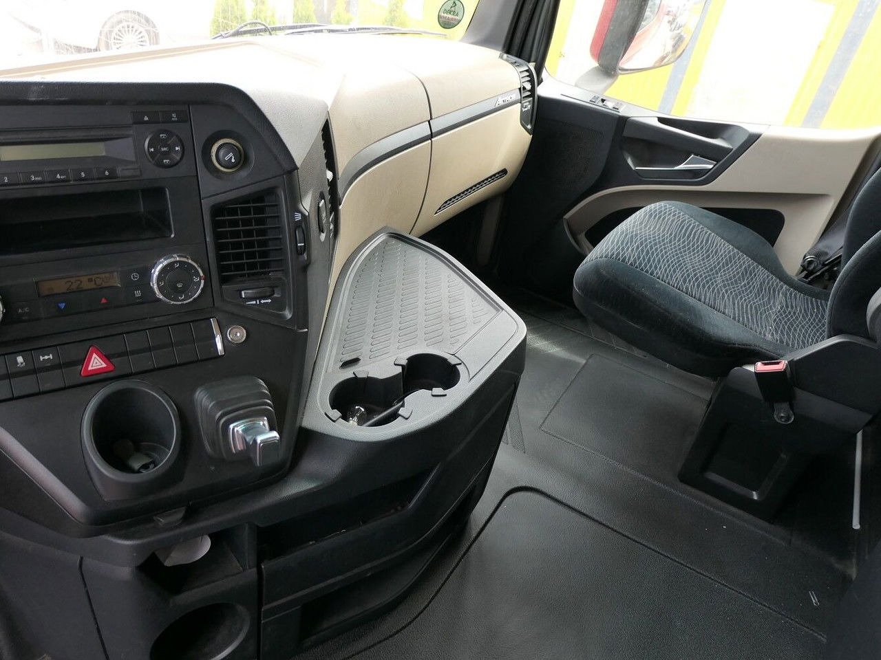 Тягач Mercedes-Benz Actros 1845: фото 13