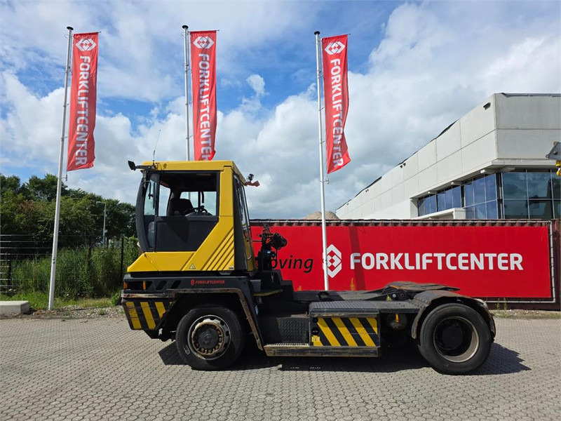 Terberg RT282 4x4 - Терминальный тягач: фото 4 Terberg RT282 4x4 - Терминальный тягач: фото 4