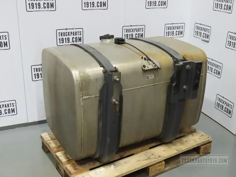 DAF 1949909 Brandstoftank + steunen 495L - Топливный бак для Грузовиков: фото 2 DAF 1949909 Brandstoftank + steunen 495L - Топливный бак для Грузовиков: фото 2