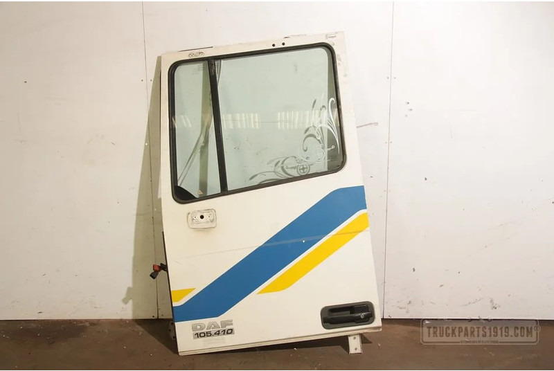 DAF XF 105 Body & Chassis Parts Deur links DAF XF105 - Дверь и запчасти для Грузовиков: фото 1 DAF XF 105 Body & Chassis Parts Deur links DAF XF105 - Дверь и запчасти для Грузовиков: фото 1