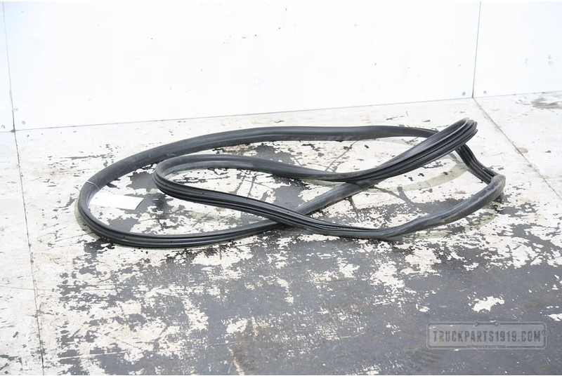 Mercedes-Benz Body & Chassis Parts Deurrubber Sprinter - Дверь и запчасти для Грузовиков: фото 1 Mercedes-Benz Body & Chassis Parts Deurrubber Sprinter - Дверь и запчасти для Грузовиков: фото 1