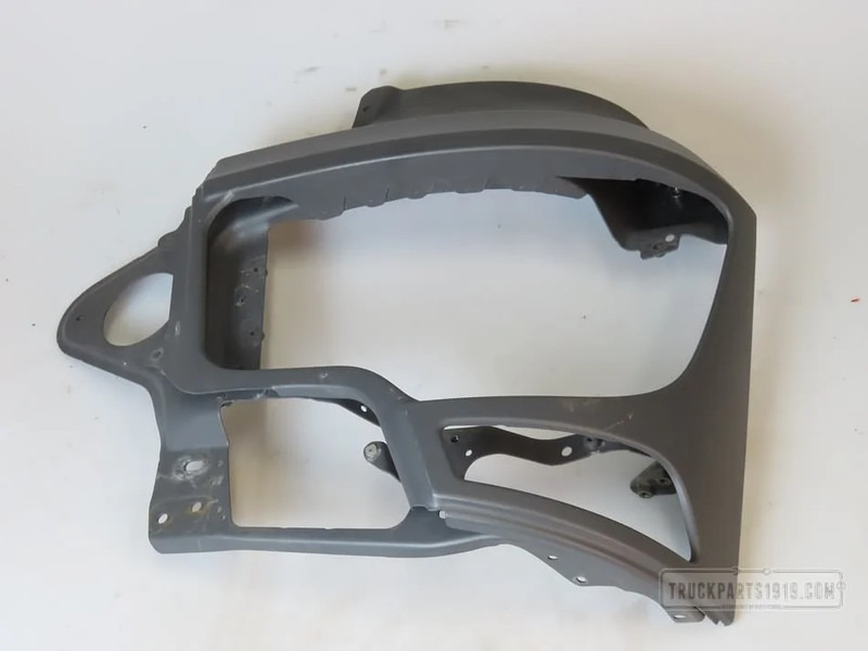 Mercedes-Benz Body & Chassis Parts Koplamphoek Li. MB MP4 - Угол бампера для Грузовиков: фото 1 Mercedes-Benz Body & Chassis Parts Koplamphoek Li. MB MP4 - Угол бампера для Грузовиков: фото 1