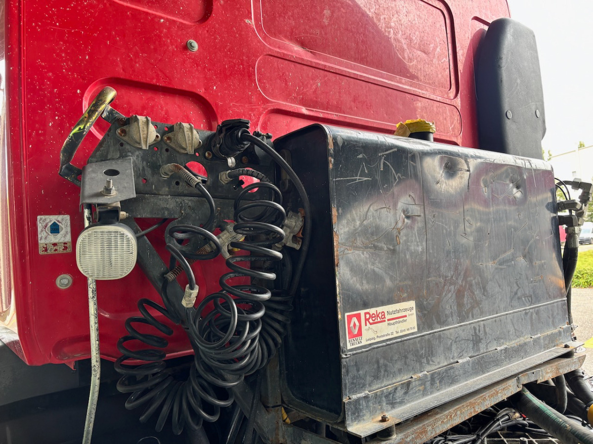 Самосвал RENAULT Kerax 420DCI 4x4: фото 14 Самосвал RENAULT Kerax 420DCI 4x4: фото 14