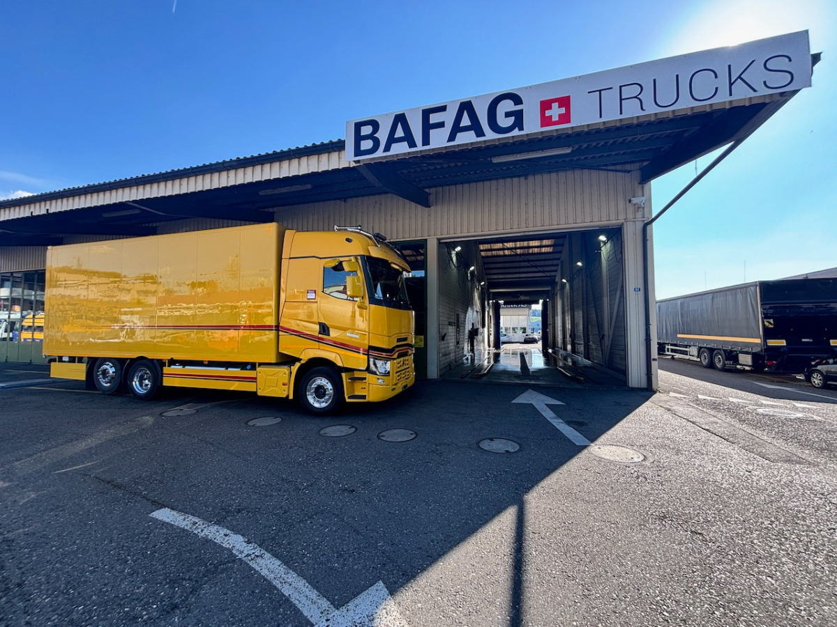 RENAULT T520 - Грузовик с закрытым кузовом: фото 2 RENAULT T520 - Грузовик с закрытым кузовом: фото 2