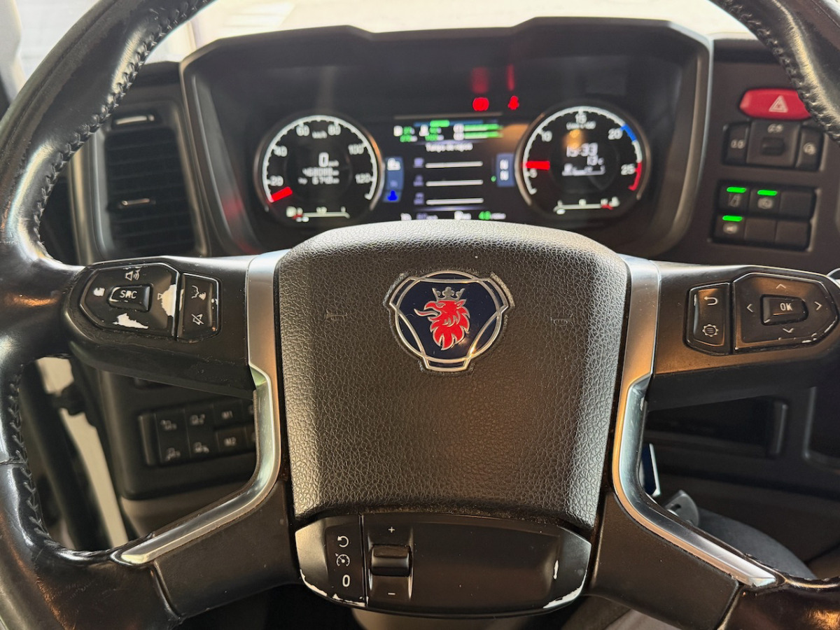 SCANIA P280 - Грузовик с закрытым кузовом: фото 5 SCANIA P280 - Грузовик с закрытым кузовом: фото 5