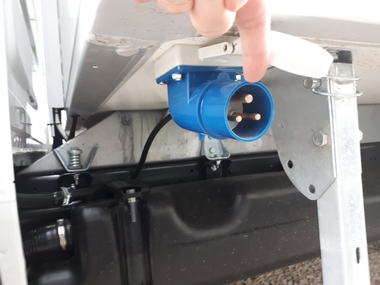 Iveco Daily 70C21A8 Tiefkühkoffer -18°C - Фургон-рефрижератор: фото 3 Iveco Daily 70C21A8 Tiefkühkoffer -18°C - Фургон-рефрижератор: фото 3