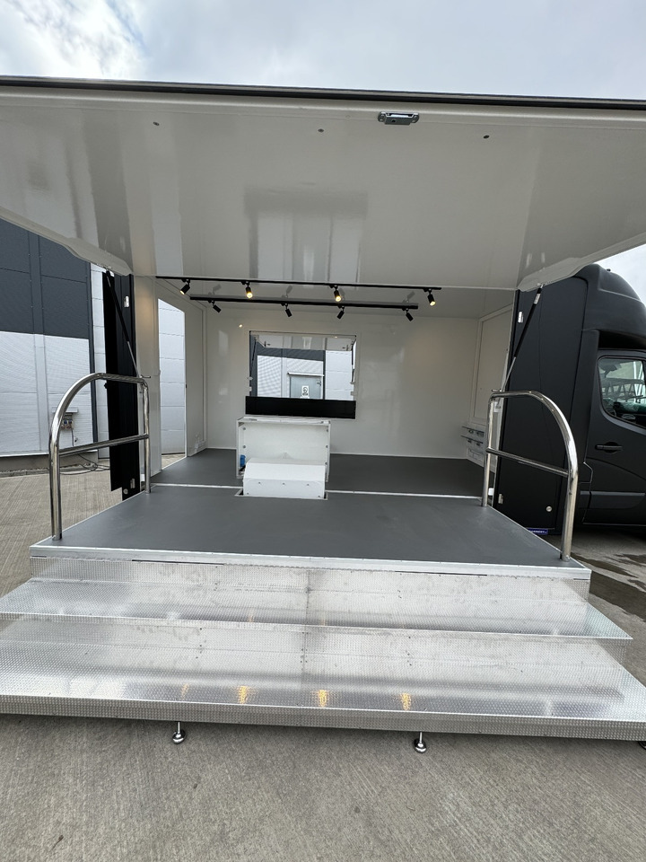 Renault Master 165 Messefahrzeug - Торговый грузовик: фото 1 Renault Master 165 Messefahrzeug - Торговый грузовик: фото 1