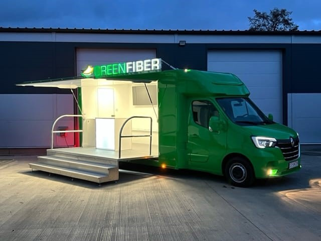 Renault Master 165 Messefahrzeug - Торговый грузовик: фото 2 Renault Master 165 Messefahrzeug - Торговый грузовик: фото 2