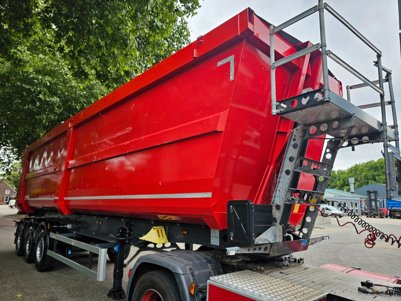 Schmitz Cargobull SGF*S3 Hardox Mulde 55 m3 - Самосвальный полуприцеп: фото 3 Schmitz Cargobull SGF*S3 Hardox Mulde 55 m3 - Самосвальный полуприцеп: фото 3