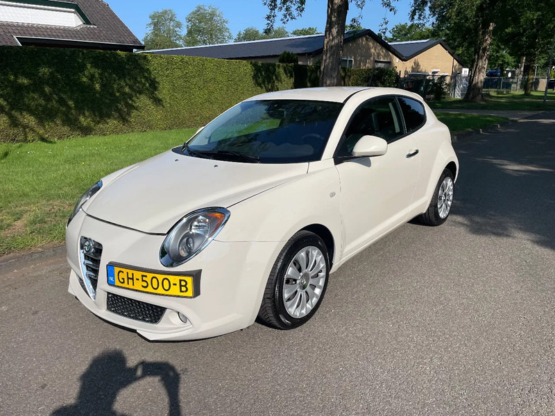 Alfa Romeo MiTo ALFA MITO Diesel ZEER MOOI - Хэтчбек: фото 1 Alfa Romeo MiTo ALFA MITO Diesel ZEER MOOI - Хэтчбек: фото 1